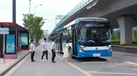 獲8張牌照！中車“智駕”，引領(lǐng)自動駕駛“新浪潮”(圖1)